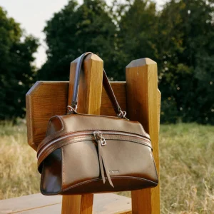 حقيبة نسائية